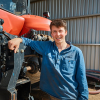Momentum logo